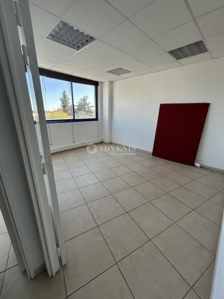 Bureau dans Juvignac à louer - Photo intérieure – Image 3 sur 4