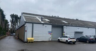 Plus de détails pour Harlestone Rd, Northampton - Local d'activités à louer