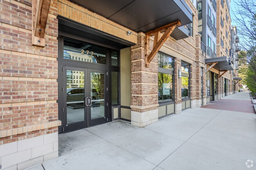 265 E State St, Columbus, OH à louer - Photo de l’immeuble – Image 3 sur 21