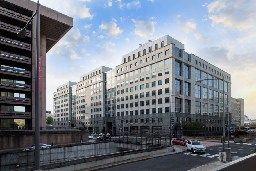 370 L'Enfant Plz SW, Washington, DC à louer - Photo principale – Image 1 sur 4