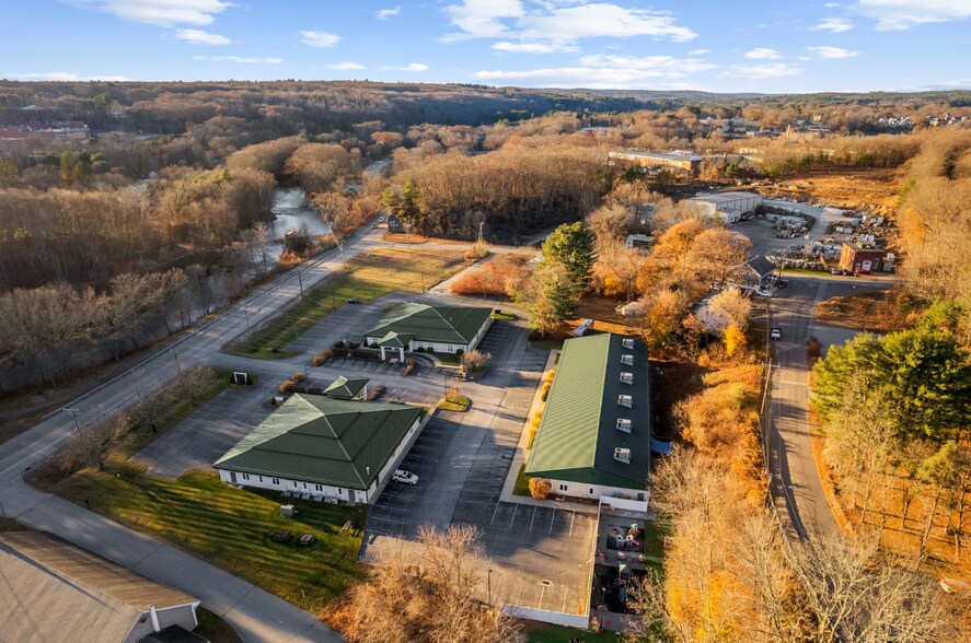 35-39 Kennedy Dr, Putnam, CT à louer - Aérien – Image 3 sur 7