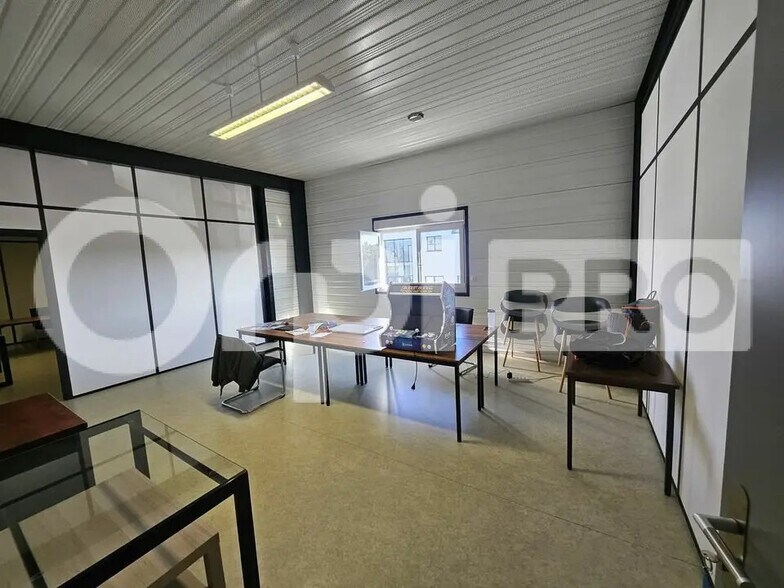 Bureau dans Witry-lès-Reims à louer - Photo de l’immeuble – Image 3 sur 5