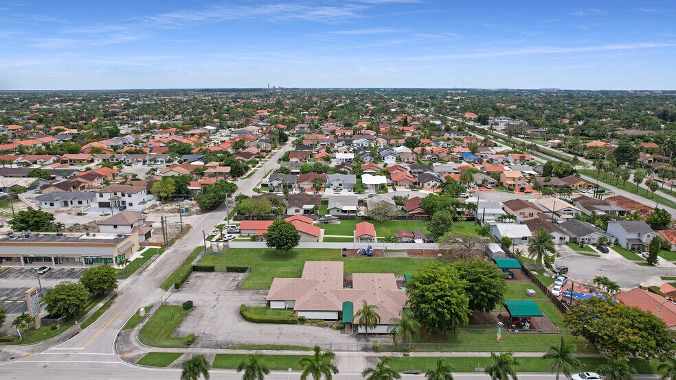 132 Bird Rd, Miami, FL à vendre - Aérien – Image 2 sur 11