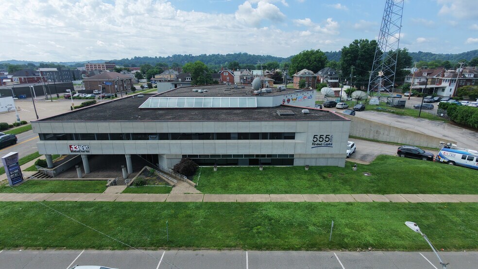 555 5th Ave, Huntington, WV à louer - Photo de l’immeuble – Image 1 sur 8
