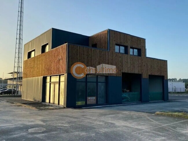 Plus de détails pour Bureau à louer