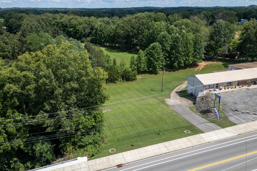 3336 US-31W, White House, TN à vendre - Photo de l’immeuble – Image 2 sur 14