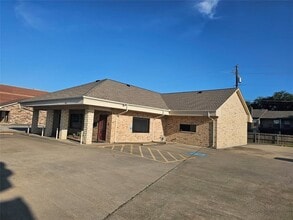 1831 W Louisiana St, McKinney, TX à louer Photo de l’immeuble– Image 1 sur 14