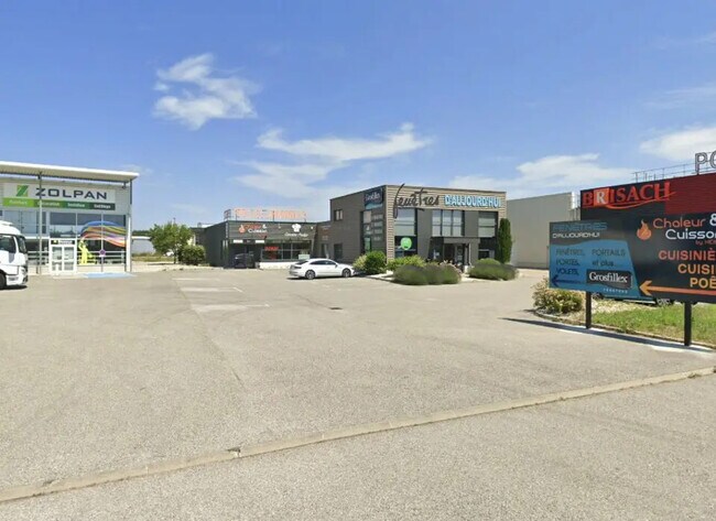 Plus de détails pour Bureau, Local commercial à louer