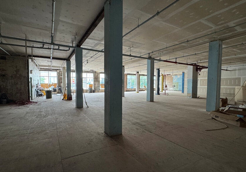 617-619 W 181st St, New York, NY à louer - Photo de l’immeuble – Image 3 sur 19