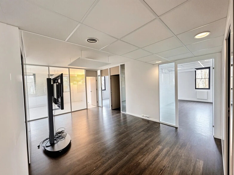 23 Rue De La Maison Rouge, Lognes à louer - Photo de l’immeuble – Image 2 sur 33