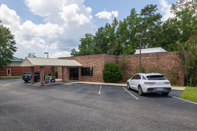 Plus de détails pour 1207 Azalea Pl, Brewton, AL - Bureau à vendre