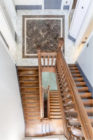 Bureau dans Paris à vendre - Photo de l’immeuble – Image 3 sur 11