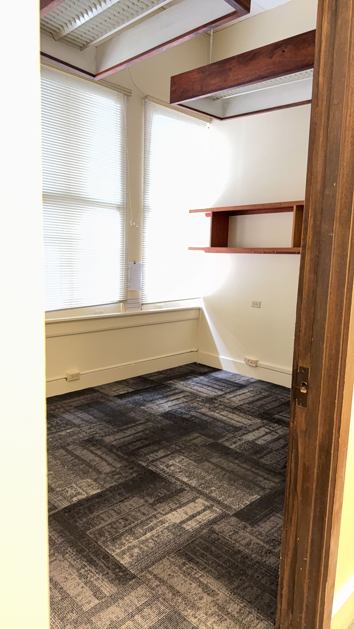 119 Merchant St, Honolulu, HI à louer Photo intérieure– Image 1 sur 6