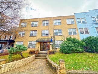 Plus de détails pour 920 Madison St NW, Washington, DC - Logement à vendre