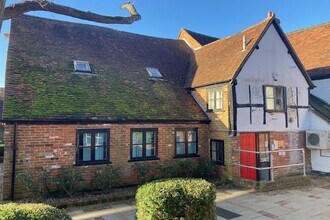 2 The Courtyard, Denmark Street, Wokingham à louer Photo de l’immeuble– Image 2 sur 9