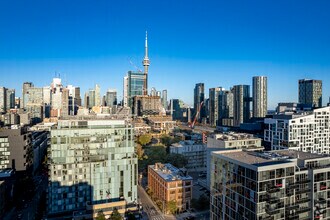 49 Bathurst St, Toronto, ON - Vue aérienne  vue de carte