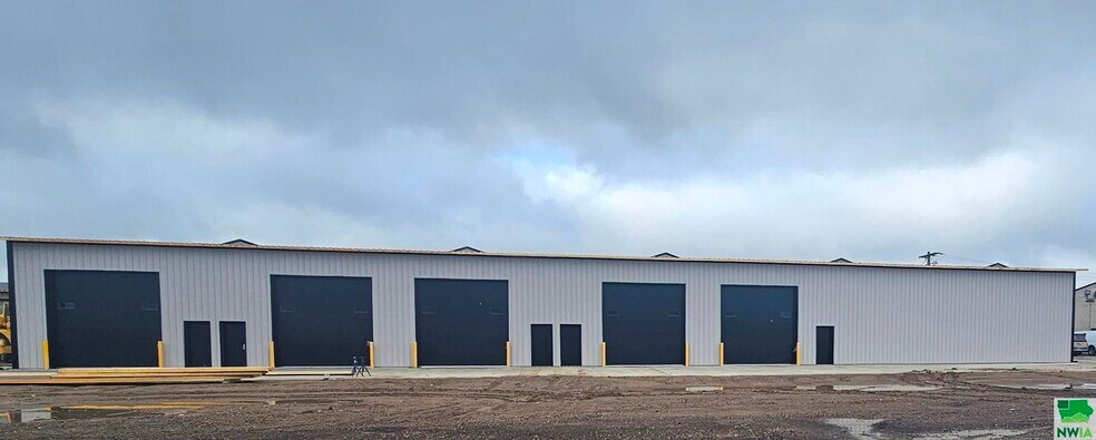 1709 E Hwy 20, Lawton, IA à louer - Photo de l’immeuble – Image 1 sur 4
