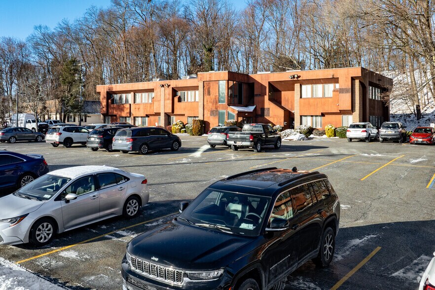 156-158 Orange Ave, Walden, NY à vendre - Photo de l’immeuble – Image 3 sur 28