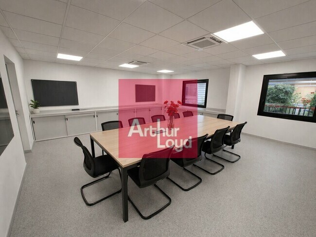Plus de détails pour Bureau à louer