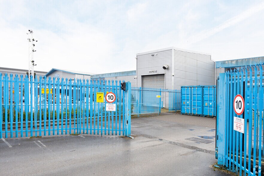 36 New Ln, Havant à louer - Photo de l’immeuble – Image 3 sur 4