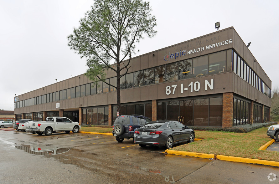 87 I-10, Beaumont, TX à louer - Photo de l’immeuble – Image 1 sur 5