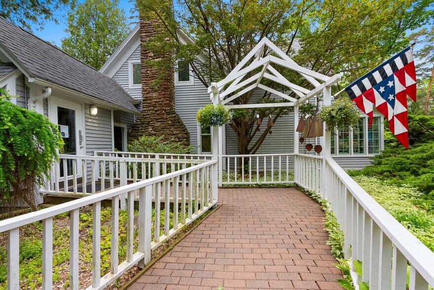 10320 Water Steet, Sister Bay, WI à vendre - Photo de l’immeuble – Image 3 sur 64