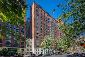 Plus de détails pour 340 E 72nd St, New York, NY - Logement à vendre