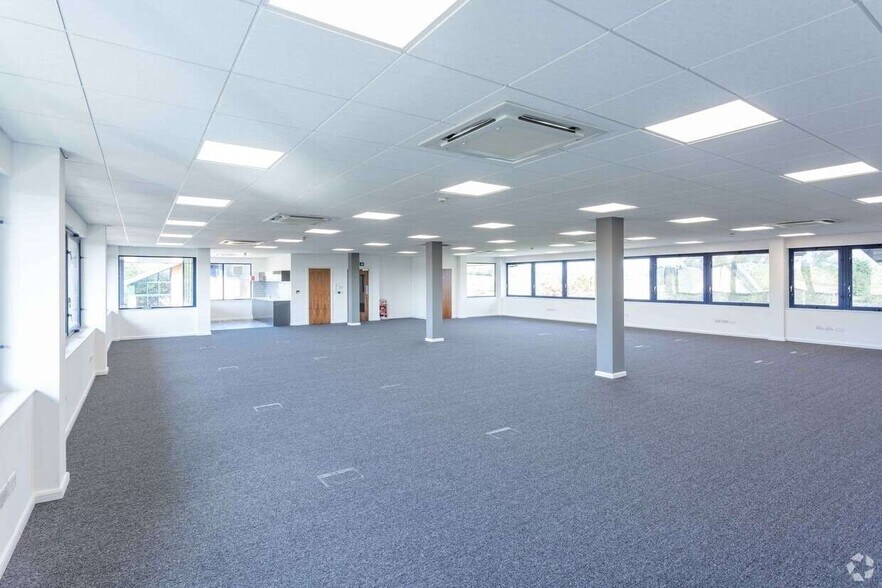 Almondsbury Business Park, Bradley Stoke à louer - Photo de l’immeuble – Image 2 sur 33