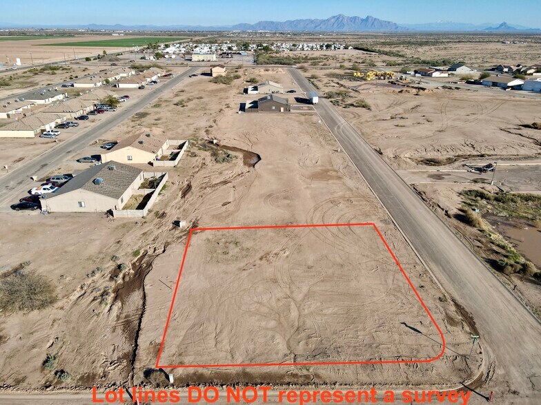 8398 W Magnum Dr, Arizona City, AZ à vendre - Photo de l’immeuble – Image 2 sur 8