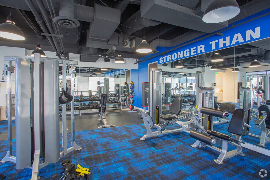 4131 N Central Expy, Dallas, TX à louer - Photo intérieure – Image 3 sur 20