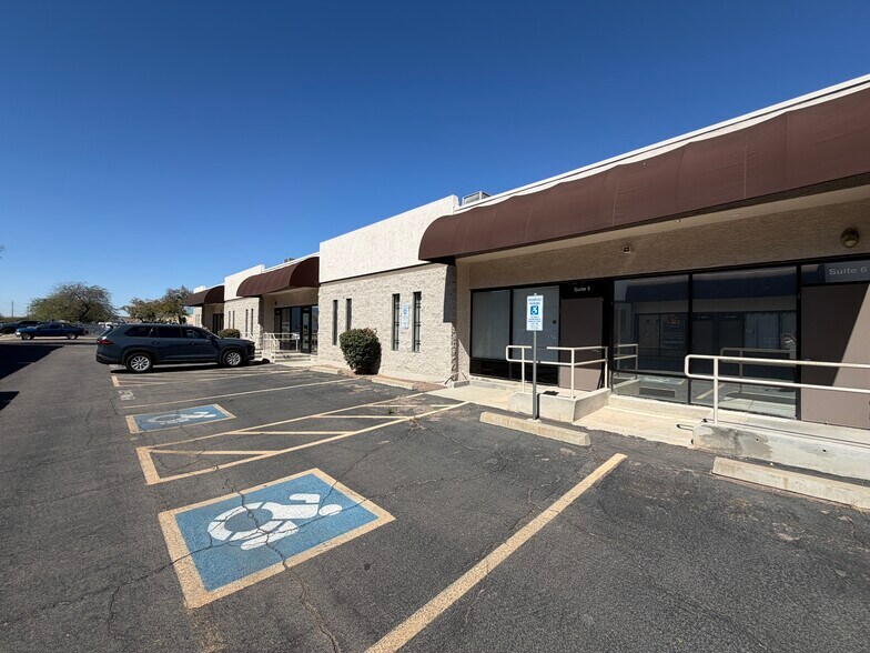 21421 N 11th Ave, Phoenix, AZ à vendre - Photo de l’immeuble – Image 2 sur 9