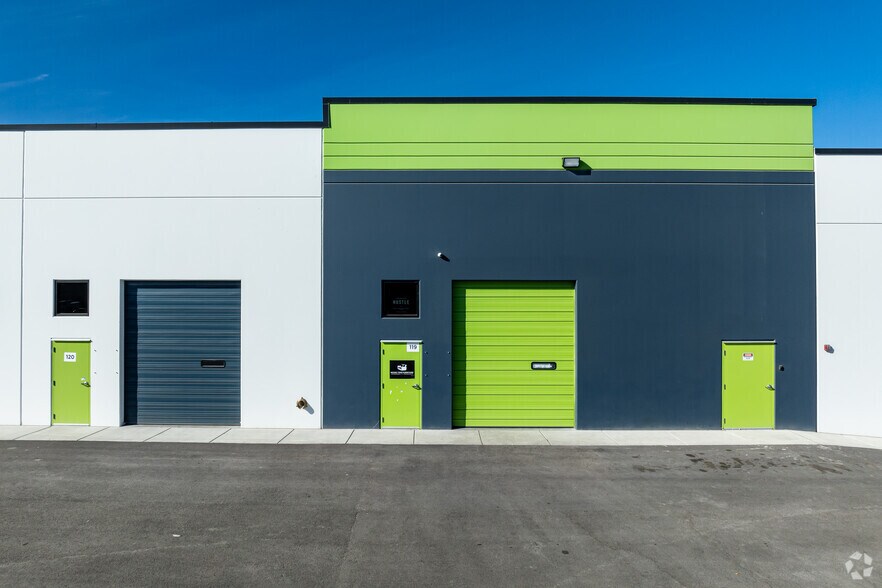 5718 W 3500 South, West Valley, UT à louer - Photo de l’immeuble – Image 2 sur 20