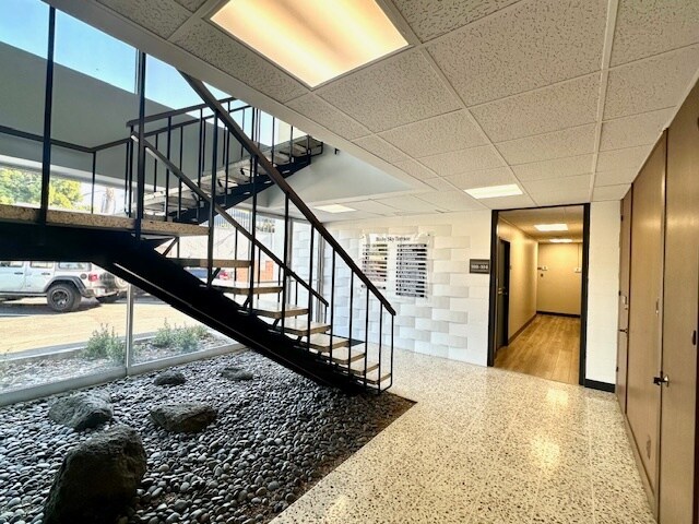 3646 Long Beach Blvd, Long Beach, CA à louer - Photo intérieure – Image 2 sur 9