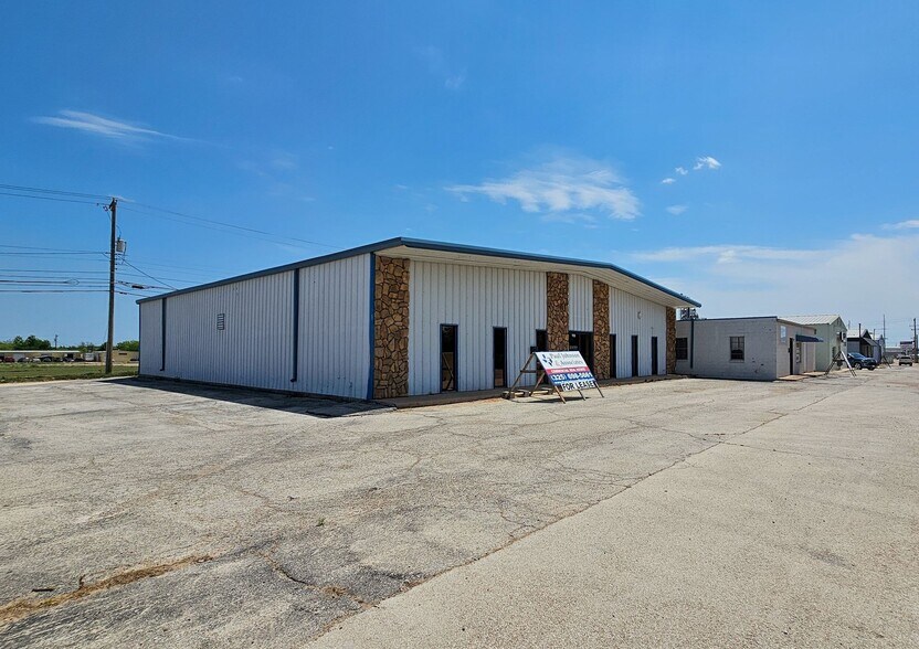 709 S Treadaway Blvd, Abilene, TX à louer - Photo de l’immeuble – Image 2 sur 10
