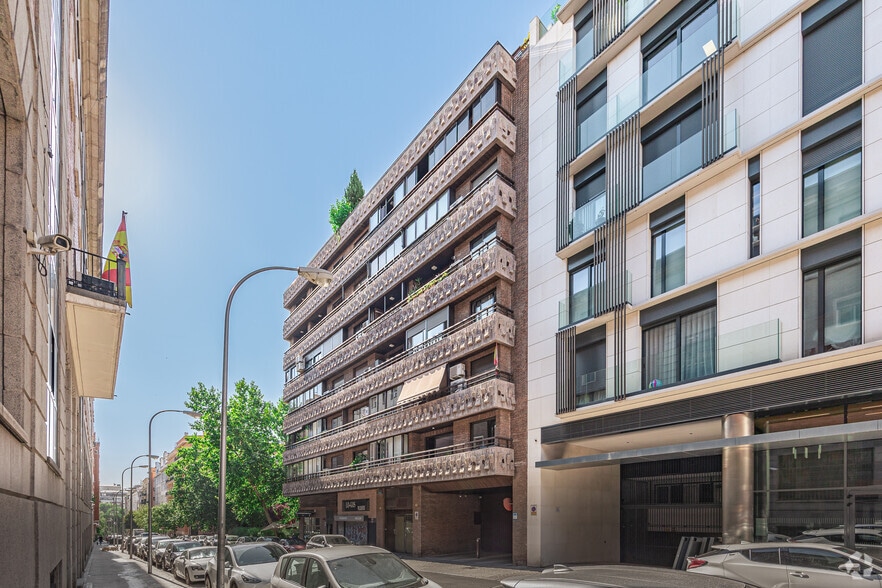 Calle de Bretón de los Herreros, 46, Madrid, Madrid à vendre - Photo principale – Image 1 sur 2