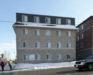 Plus de détails pour 35-37 Columbia St W, Waterloo, ON - Logement à vendre