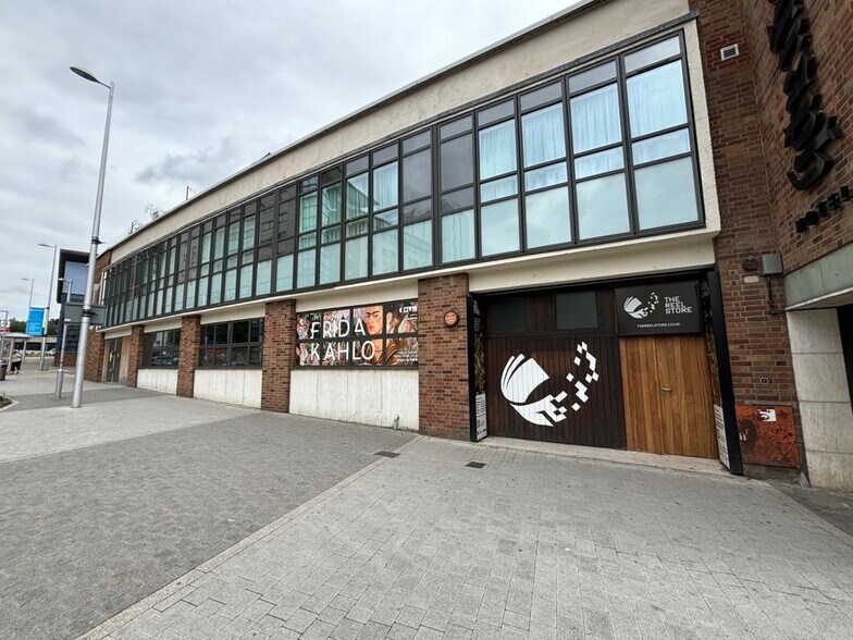 157 Corporation St, Coventry à louer - Photo de l’immeuble – Image 2 sur 8