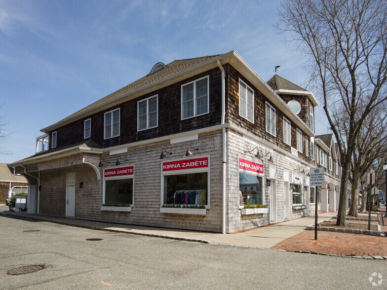 66 Newtown Ln, East Hampton, NY à louer - Photo de l’immeuble – Image 3 sur 8