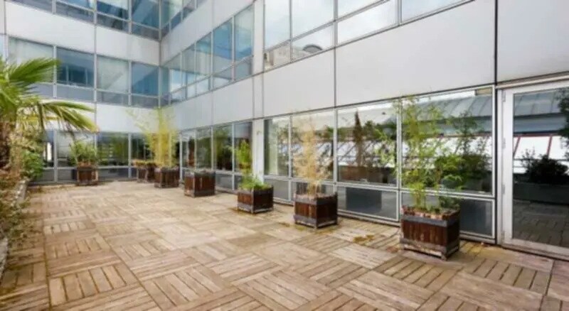 33 Rue Du Gouverneur Général Eboué, Issy-les-Moulineaux à louer - Photo de l’immeuble – Image 2 sur 9