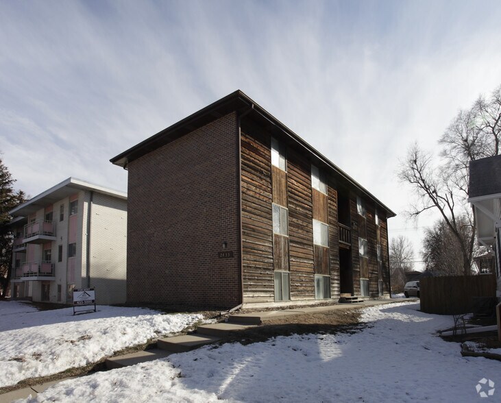 2433 E St, Lincoln, NE à vendre - Photo principale – Image 2 sur 8