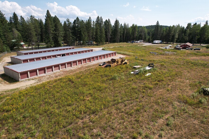 55 Samuels Rd, Sandpoint, ID à vendre - Photo de l’immeuble – Image 2 sur 12