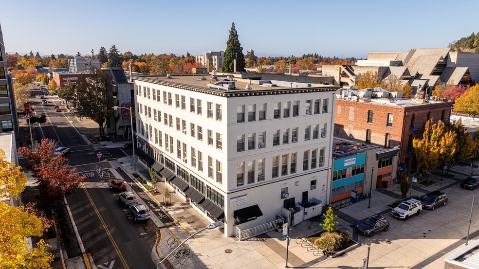 795 Willamette St, Eugene, OR à vendre - Photo de l’immeuble – Image 2 sur 26