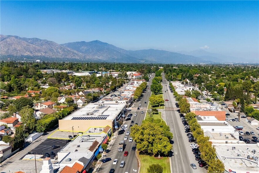 2343-2347 Huntington Dr, San Marino, CA à vendre - Aérien – Image 2 sur 7