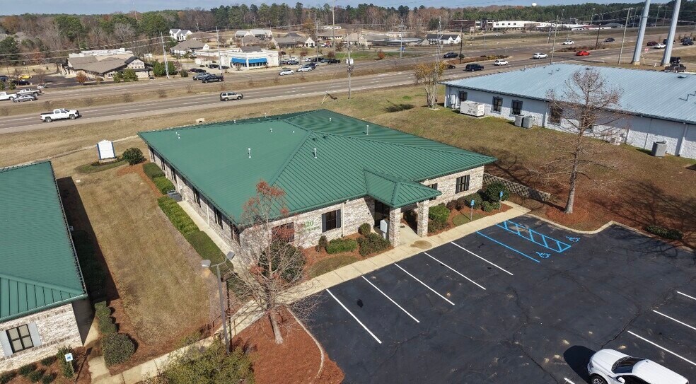 420 Liberty Park Ct, Flowood, MS à louer - Photo principale – Image 1 sur 21