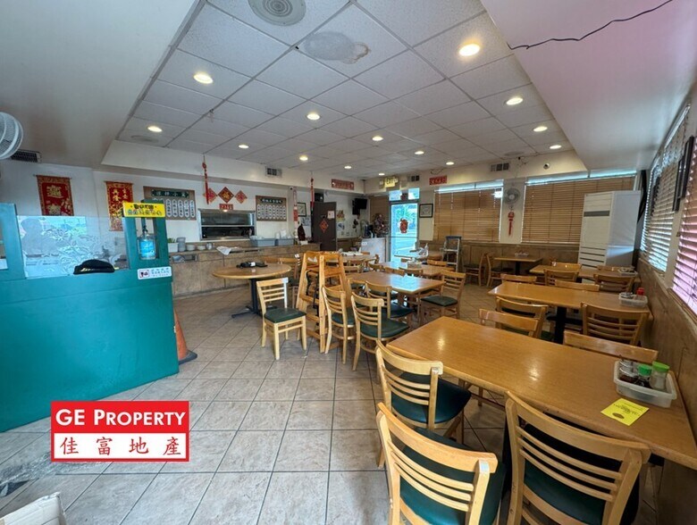 701 W Garvey Ave, Monterey Park, CA à louer - Photo de l’immeuble – Image 2 sur 6