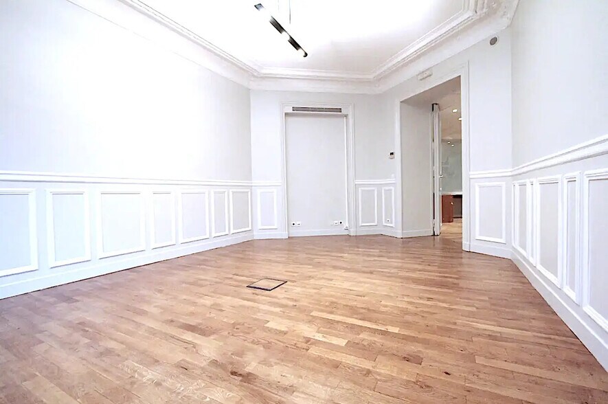 Bureau dans Paris à louer - Photo de l’immeuble – Image 2 sur 4