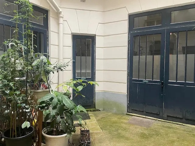 Plus de détails pour Local commercial à louer