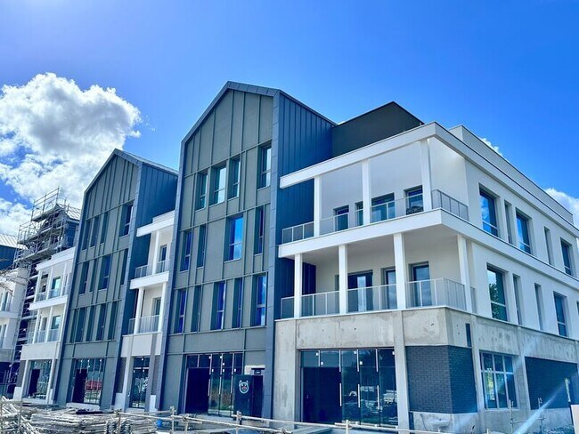 Plus de détails pour 9 Boulevard Michael Faraday, Serris - Bureau à vendre