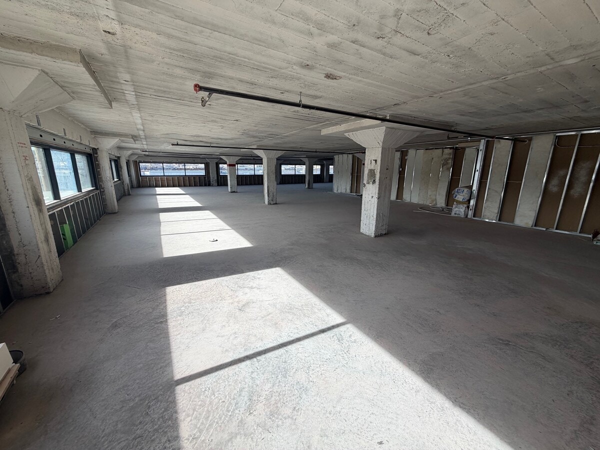 1125 Texas Ave, El Paso, TX 79901 - Lot 201 - - Photo intérieure - Image 1 of 9