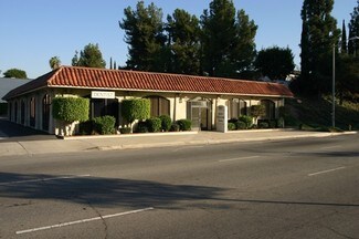 Plus de détails pour 800 S Beach Blvd, La Habra, CA - Bureau à louer